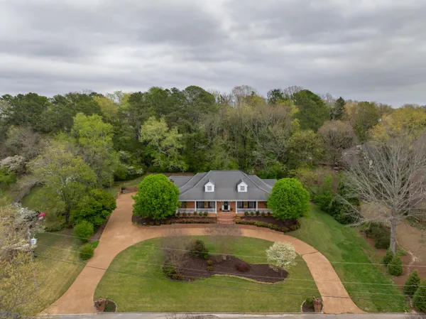 $799,000 | 615 Hidden Forest Drive, Chattanooga, TN 37421