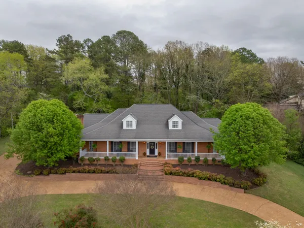 $799,000 | 615 Hidden Forest Drive, Chattanooga, TN 37421