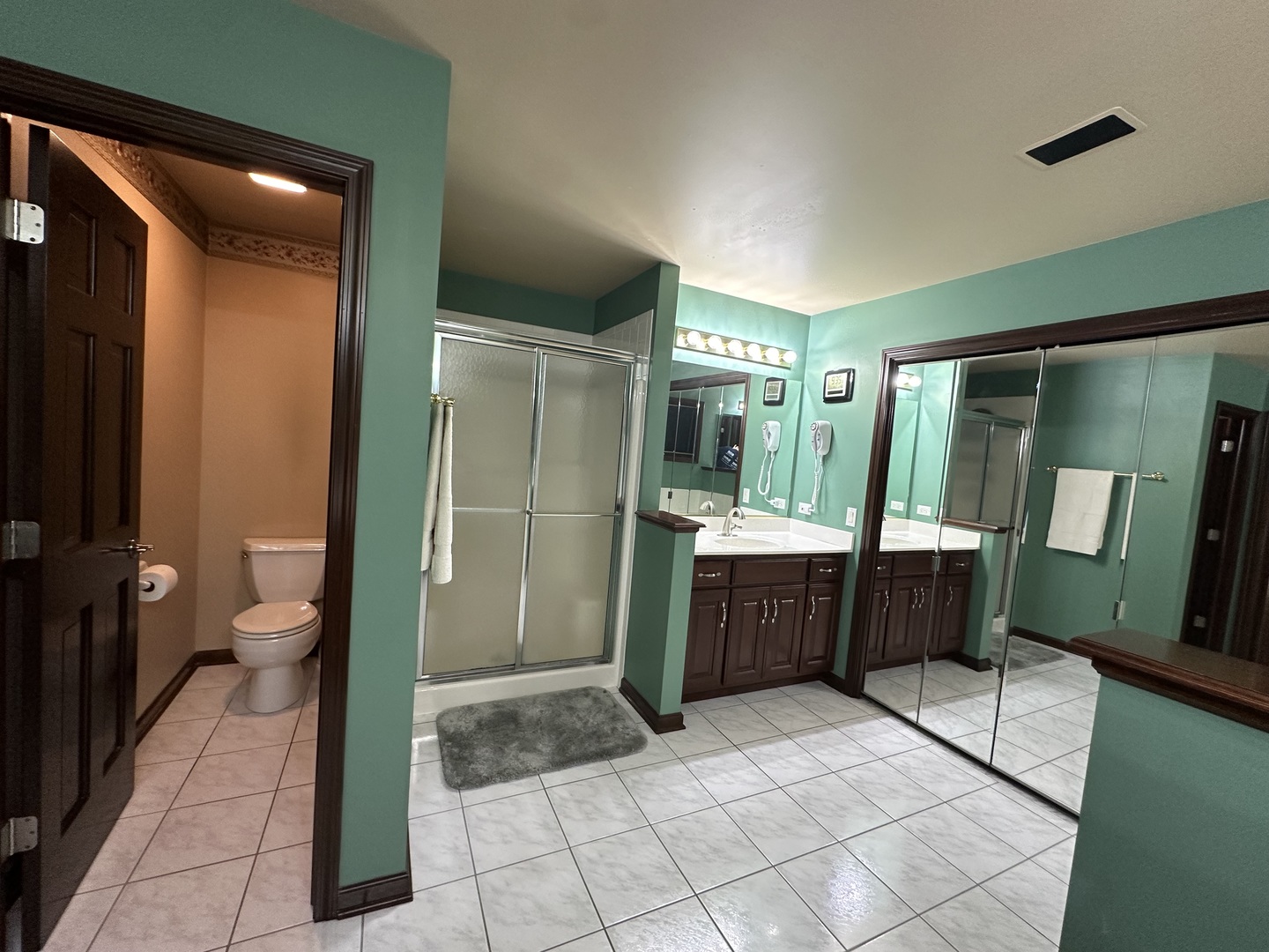 940 High Ridge Drive West Chicago, IL 60185 - Photo 18 of 25 Gallery Image 18