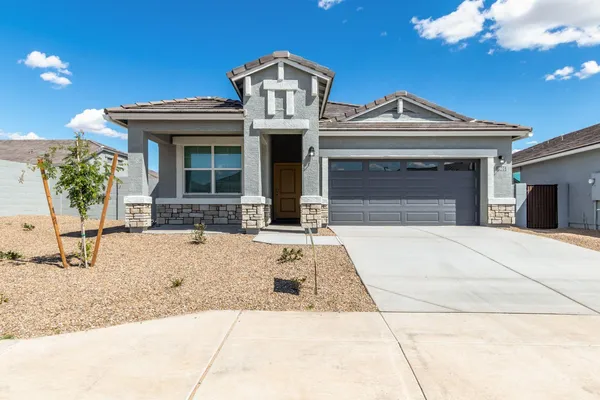 $1,950 | 3905 South 244th Drive, Buckeye, AZ 85326