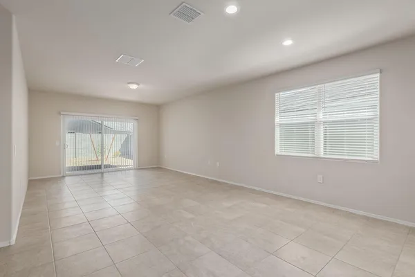 $1,950 | 3905 South 244th Drive, Buckeye, AZ 85326