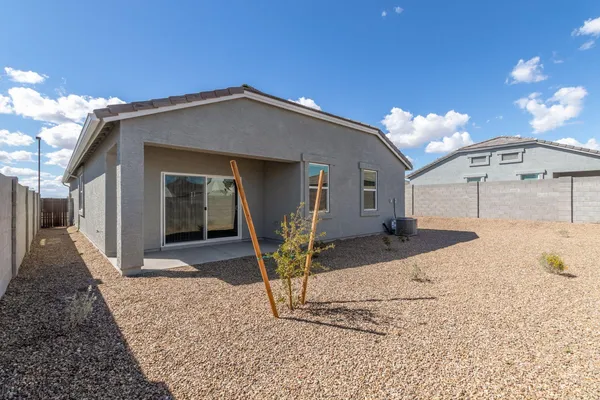 $1,950 | 3905 South 244th Drive, Buckeye, AZ 85326