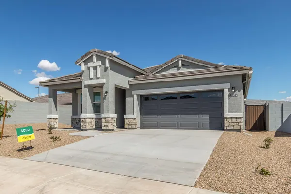 $1,950 | 3905 South 244th Drive, Buckeye, AZ 85326