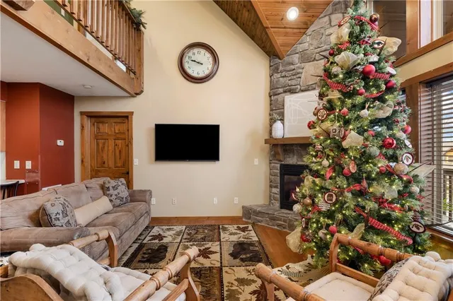 $485,000 | 35 Willow Oak Lane, Branson, MO 65616