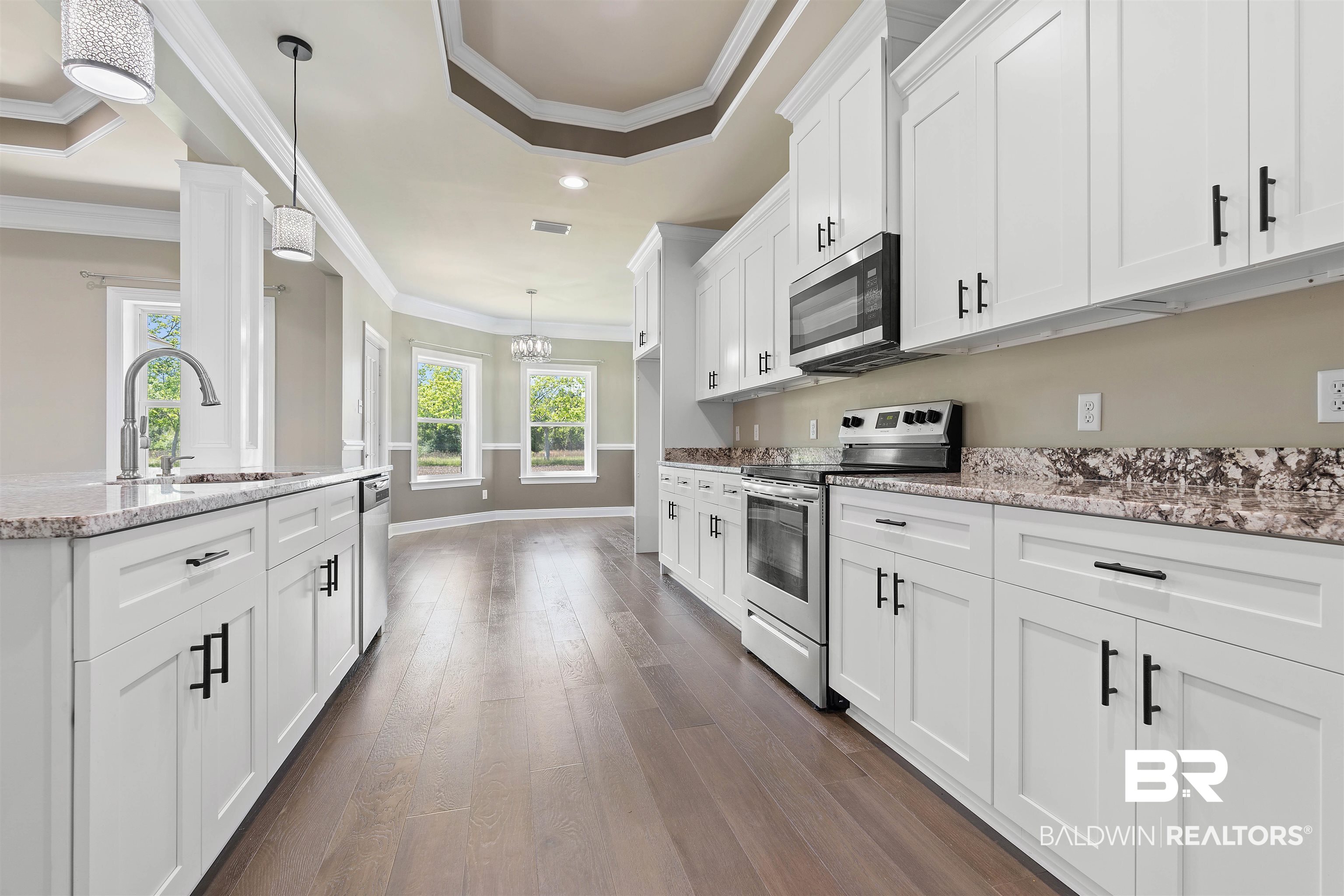 9967 Bridgewater Drive Theodore, AL 36582 - Photo 16 of 34 Custom Cabinetry