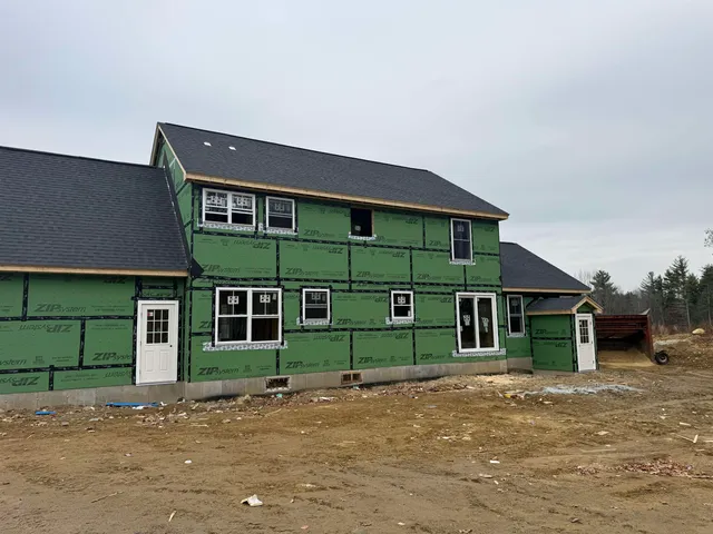 $899,900 | 34 Bel's Way, Plaistow, NH 03865