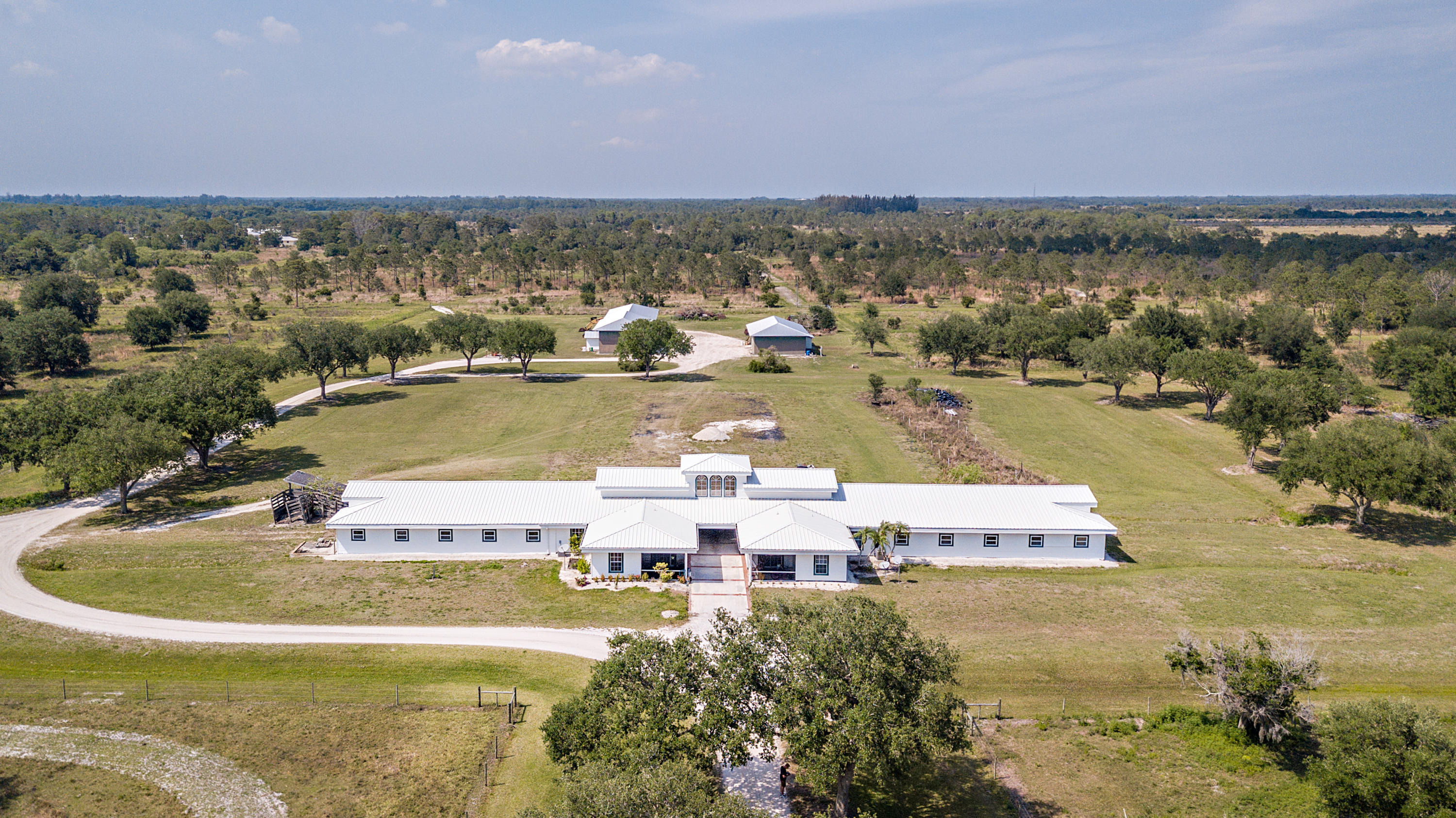 2400 Southwest Kanner Highway Stuart, FL 34997 - Photo 4 of 5 a view of a city