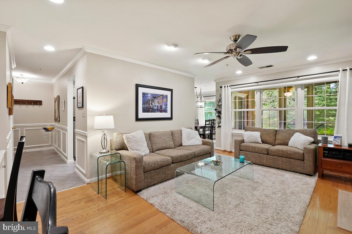 804 Amber Tree Court, Unit 804103 Gaithersburg, MD 20878 - Photo 15 of 30 Family Room