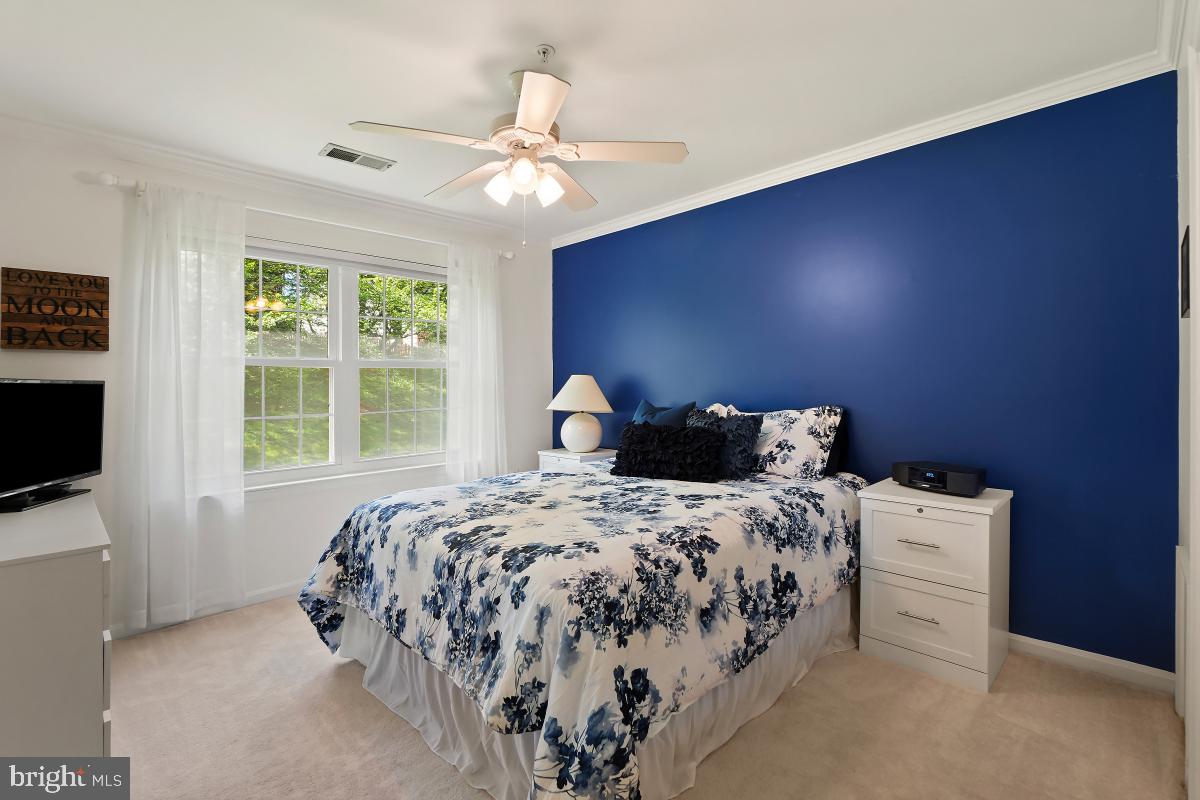 804 Amber Tree Court, Unit 804103 Gaithersburg, MD 20878 - Photo 18 of 30 Bedroom 2
