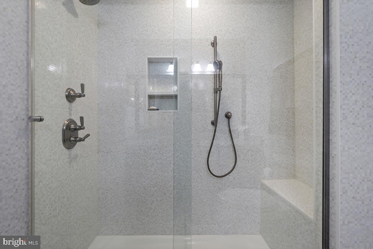 804 Amber Tree Court, Unit 804103 Gaithersburg, MD 20878 - Photo 26 of 30 Primary Bath Walk-in Spa Shower