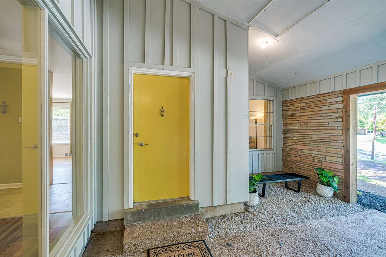 68 South Yates Road Memphis, TN 38120 - Photo 4 of 24