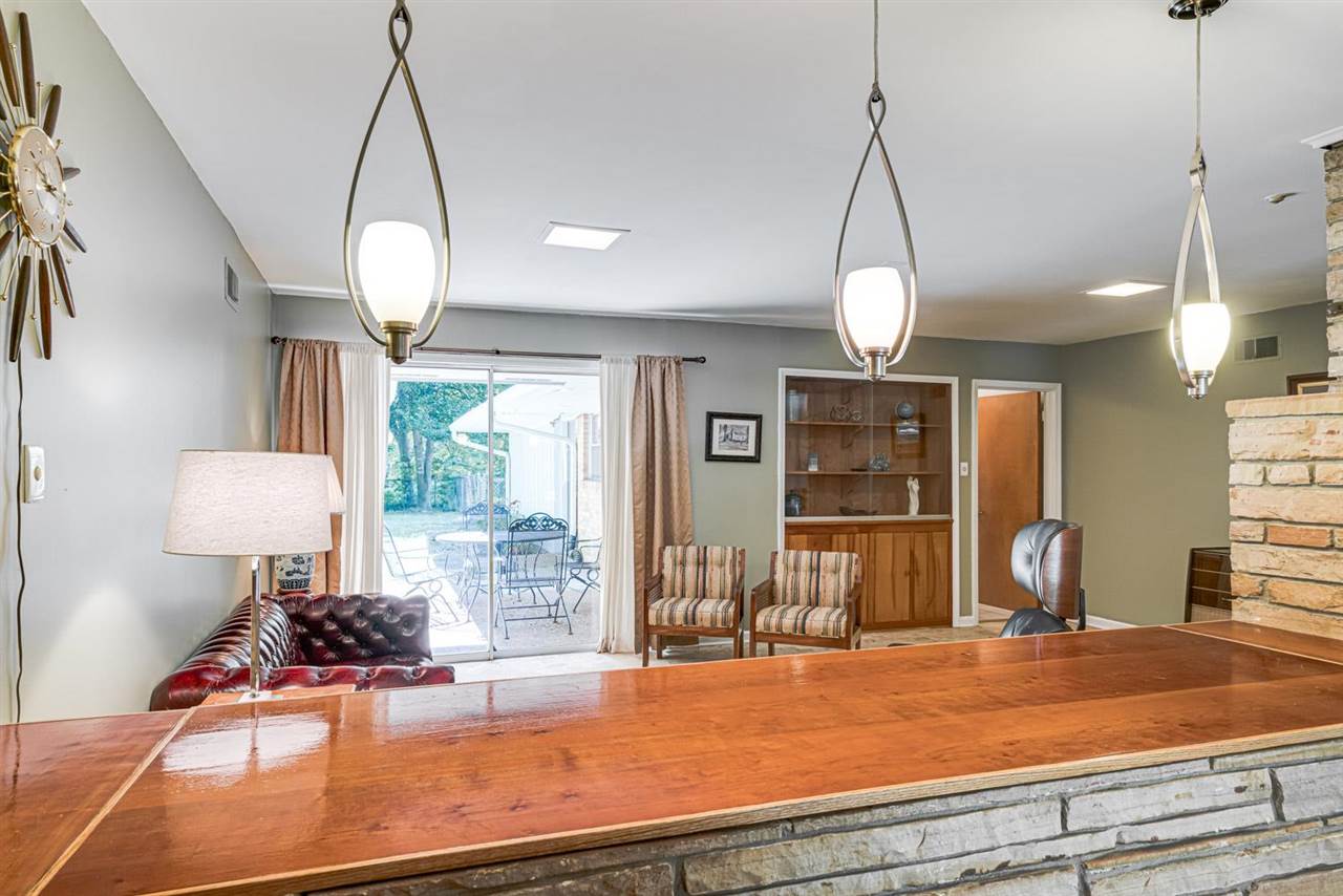 68 South Yates Road Memphis, TN 38120 - Photo 8 of 24
