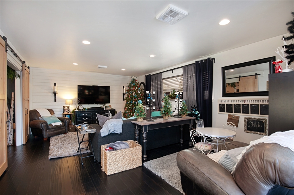 10050 Del Rio Road Spring Valley, CA 91977 - Photo 8 of 25