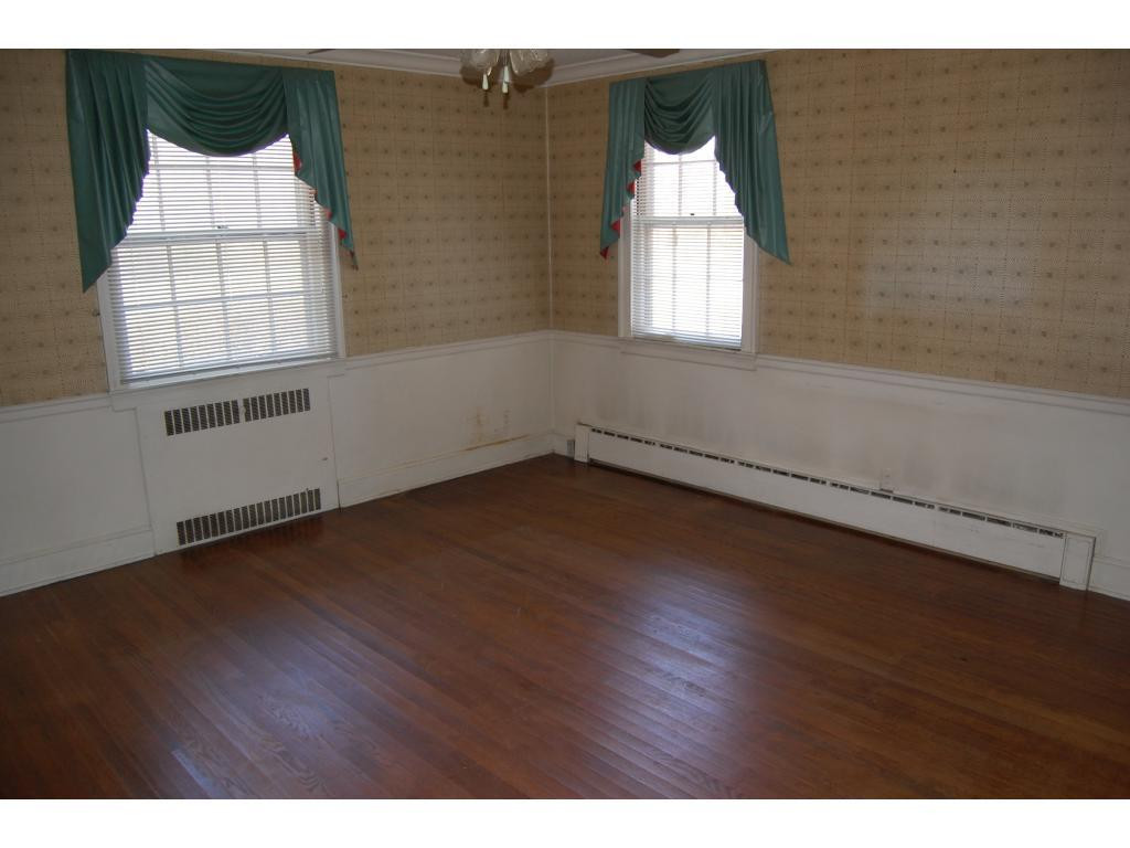 216 Graham Road Graham, NC 27253 - Photo 3 of 21 Gallery Image 3