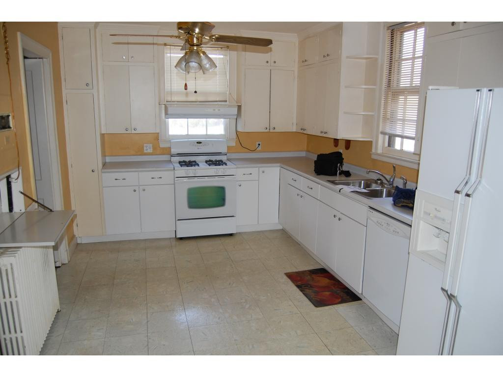216 Graham Road Graham, NC 27253 - Photo 4 of 21 Gallery Image 4
