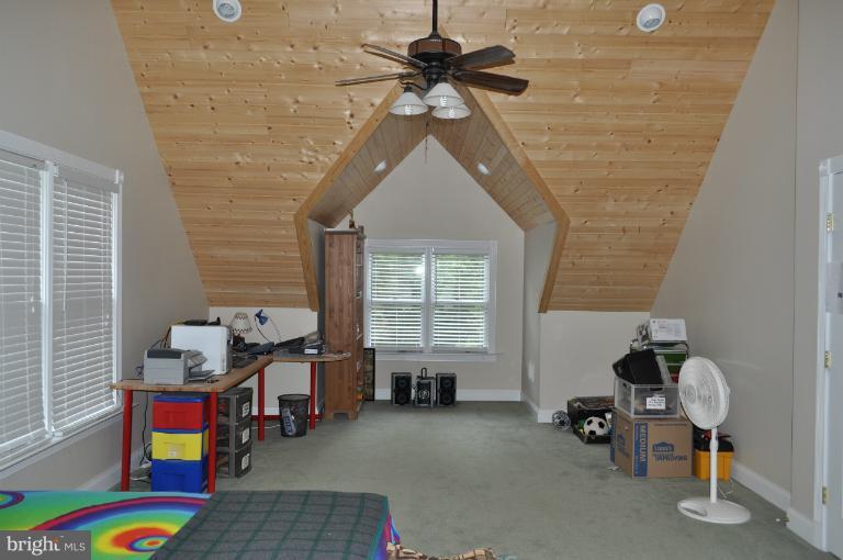 180 Stoney Bottom Road Front Royal, VA 22630 - Photo 16 of 29 Bedroom