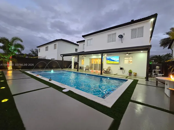 $1,150,000 | 1680 Southwest 154th Path, Miami, FL 33185