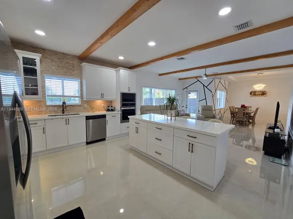 $1,150,000 | 1680 Southwest 154th Path, Miami, FL 33185