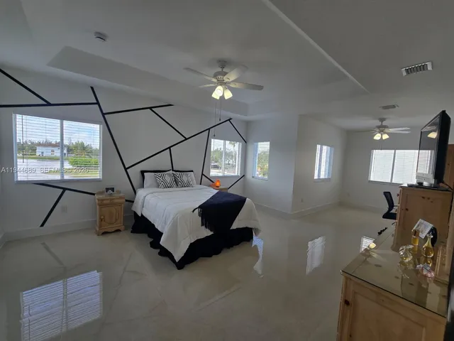 $1,199,999 | 1680 Southwest 154th Path, Miami, FL 33185