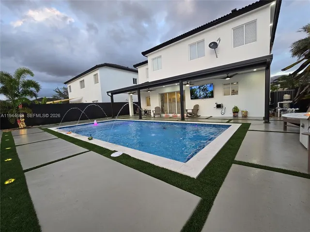 $1,199,999 | 1680 Southwest 154th Path, Miami, FL 33185