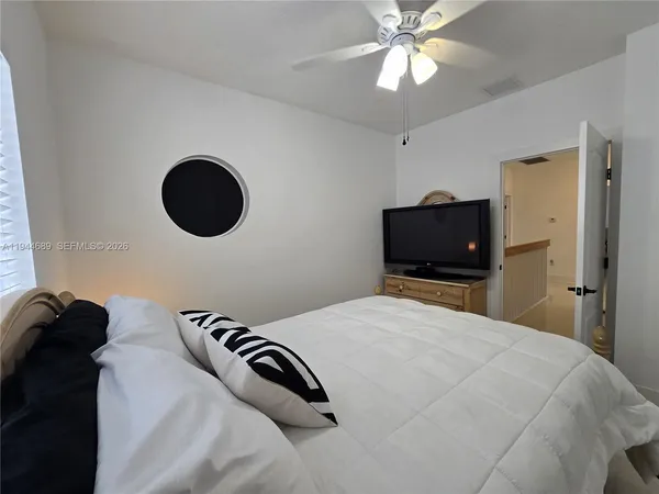 $1,150,000 | 1680 Southwest 154th Path, Miami, FL 33185