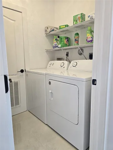 $1,199,999 | 1680 Southwest 154th Path, Miami, FL 33185