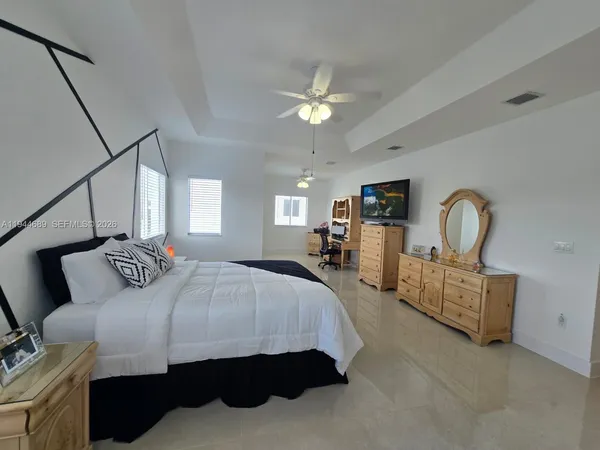 $1,150,000 | 1680 Southwest 154th Path, Miami, FL 33185