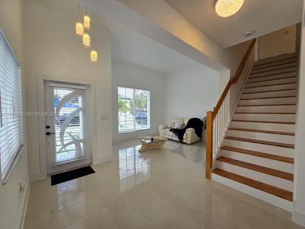 $1,150,000 | 1680 Southwest 154th Path, Miami, FL 33185