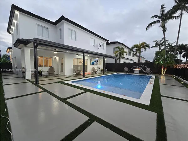 $1,150,000 | 1680 Southwest 154th Path, Miami, FL 33185