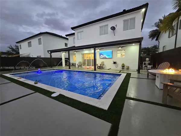 $1,150,000 | 1680 Southwest 154th Path, Miami, FL 33185