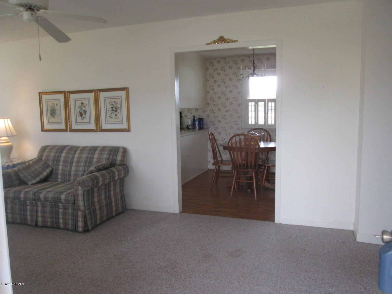 3852 Robin Road Ayden, NC 28513 - Photo 19 of 42 Living 2