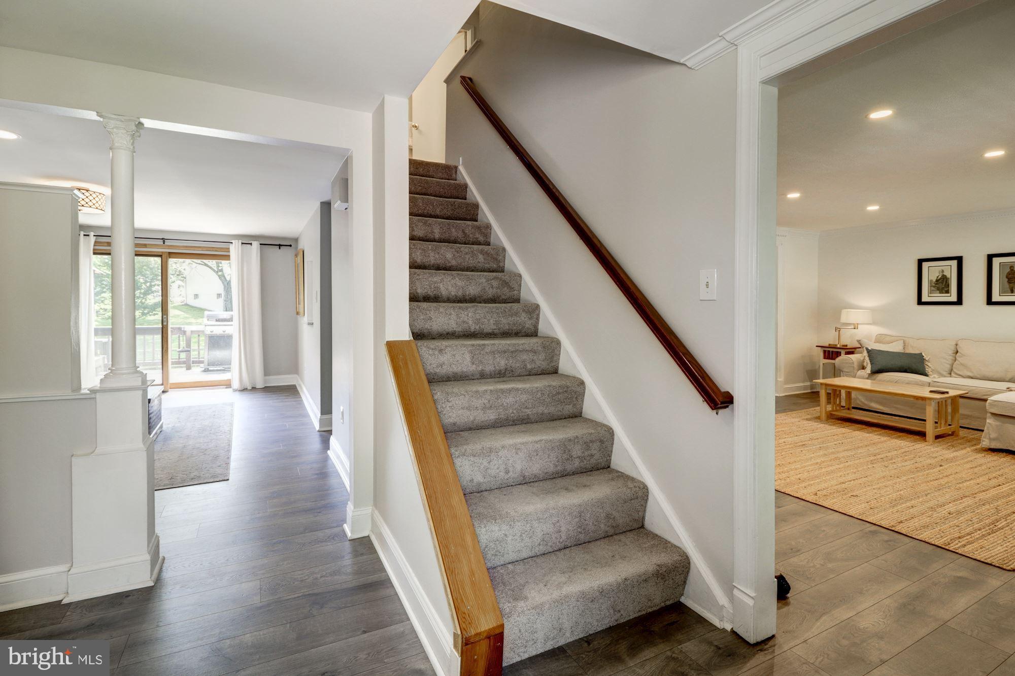 6261 Sandchain Road Columbia, MD 21045 - Photo 4 of 34 Foyer