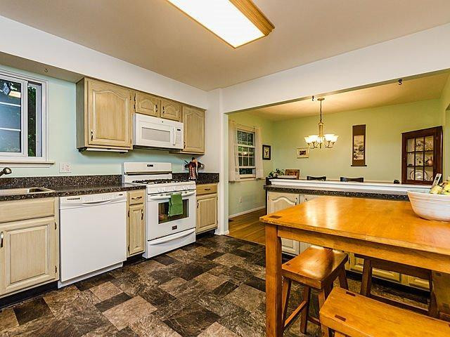 2811 Lillian Road Ann Arbor, MI 48104 - Photo 19 of 41 Photo 19