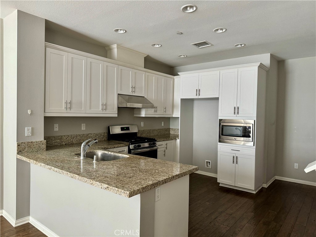 3248 Pebblebrook Road West Covina, CA 91791 - Photo 2 of 7