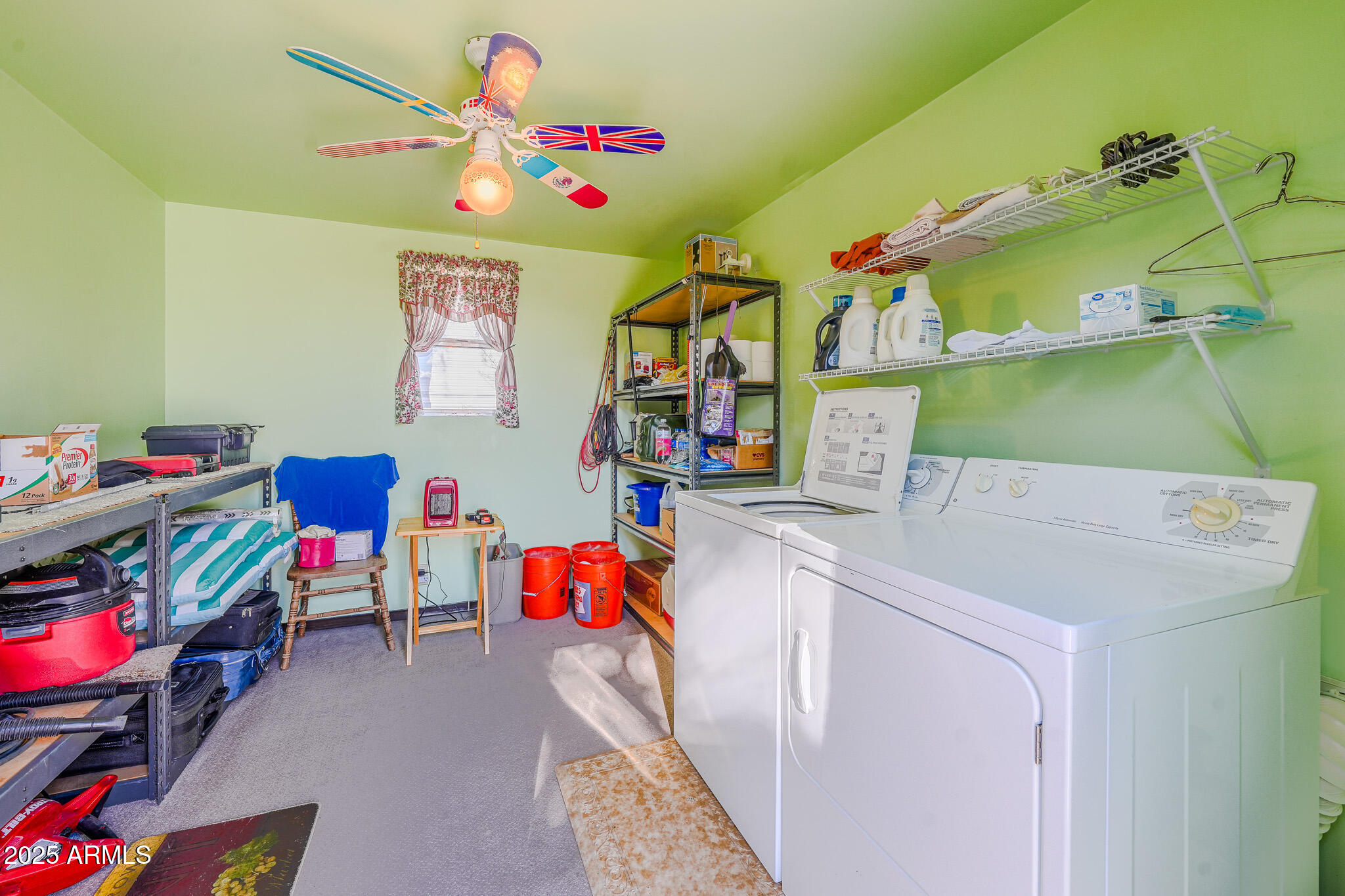 21282 Escapees Way, Unit 409 Congress, AZ 85332 - Photo 19 of 33 a utility room with dryer and washer