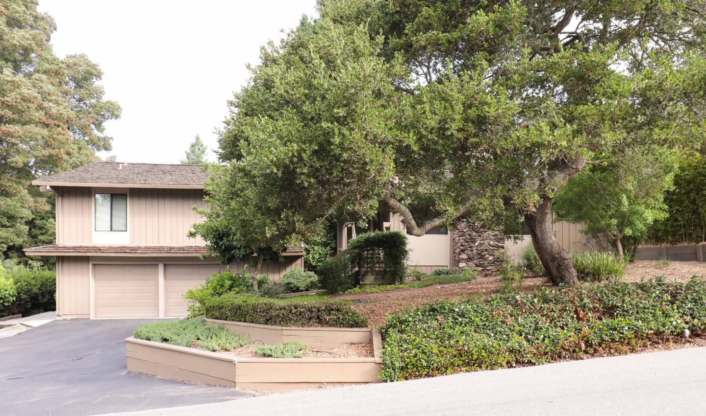 16 Westwood Road Santa Cruz, CA 95060 - Photo 46 of 46 a view of a house with a yard