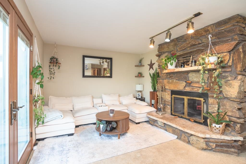 3601 South Bob-O-Link Lane Appleton, WI 54915 - Photo 10 of 54