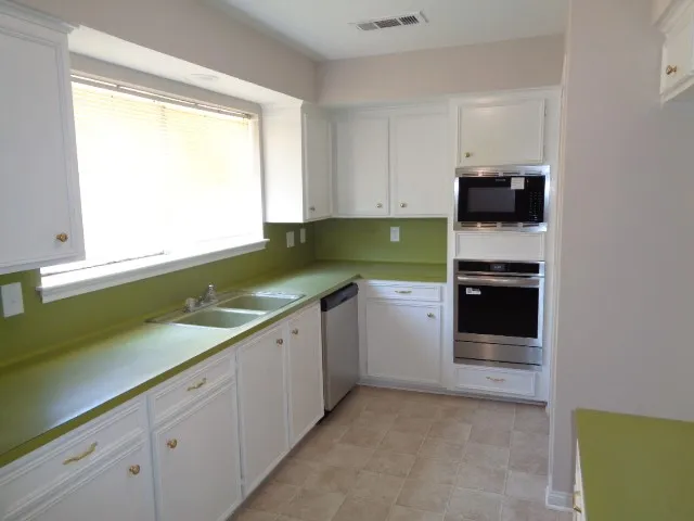 $1,950 | 12607 Big Stone Drive, Houston, TX 77066