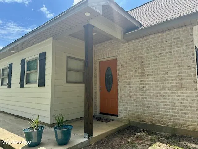 $184,000 | 100 South Loftin Street, Picayune, MS 39466