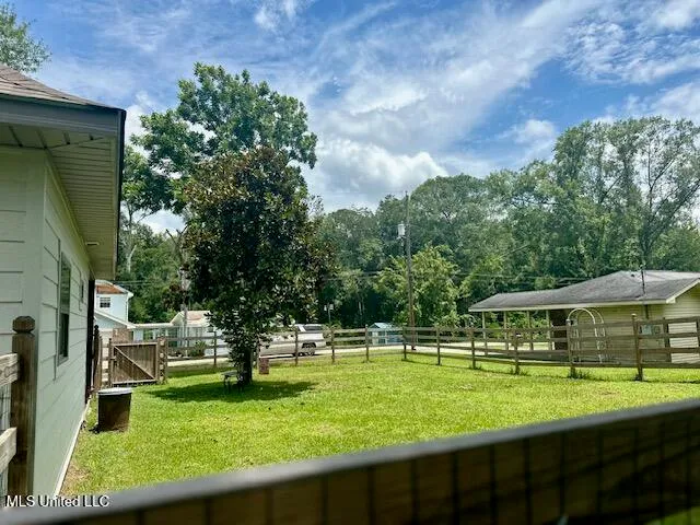 $184,000 | 100 South Loftin Street, Picayune, MS 39466