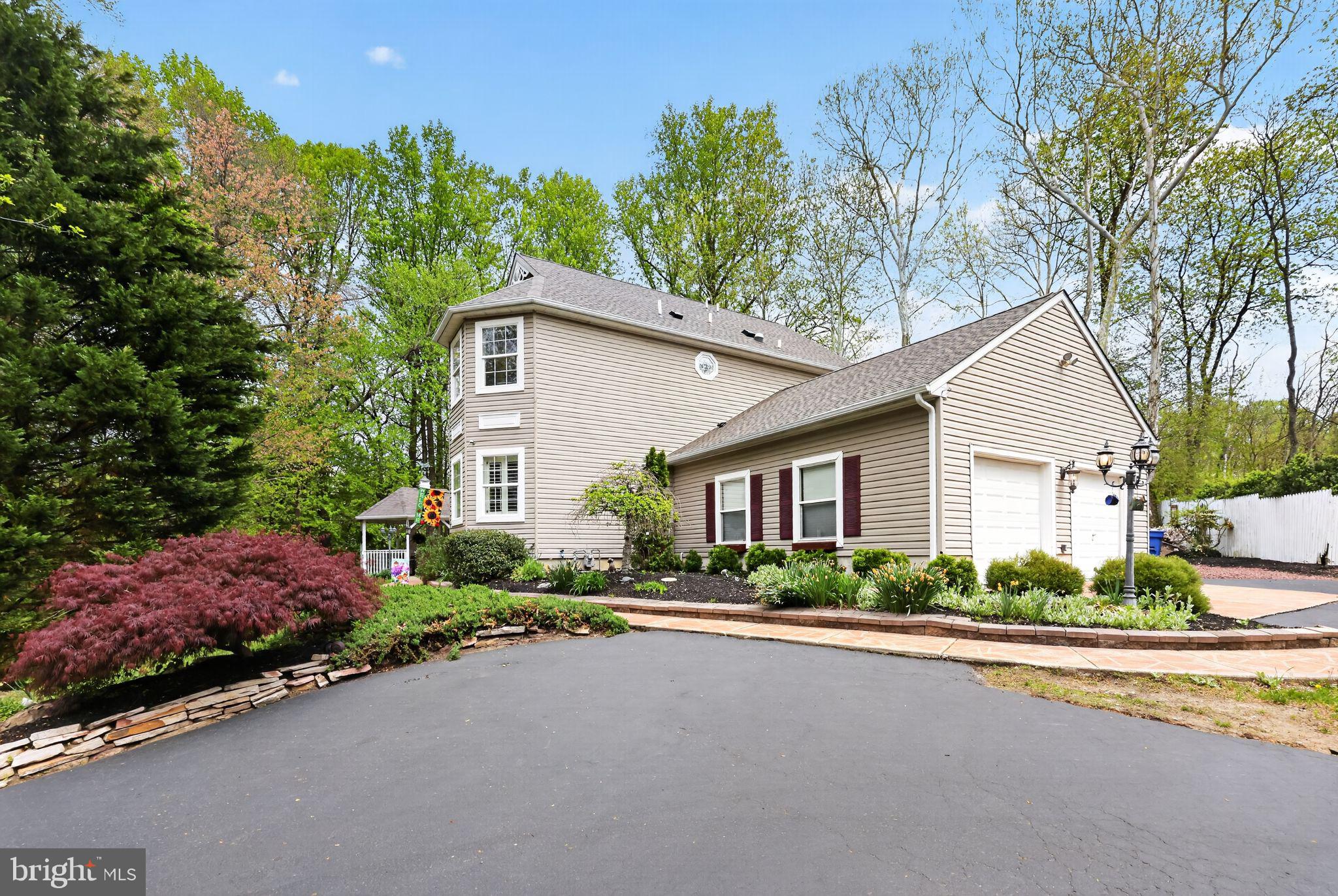 727 Hurffville - Cross Keys Road Sewell, NJ 08080 - Photo 2 of 33 Driveway to Home/attached Garage