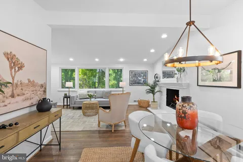$979,000 | 2954 Viewpoint Road, Alexandria, VA 22314