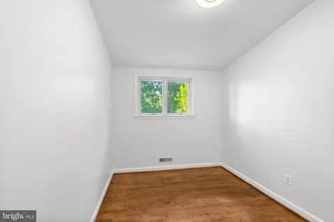 $979,000 | 2954 Viewpoint Road, Alexandria, VA 22314