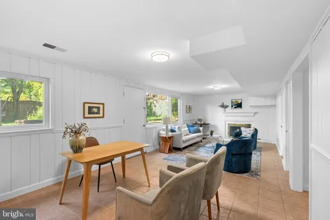$979,000 | 2954 Viewpoint Road, Alexandria, VA 22314