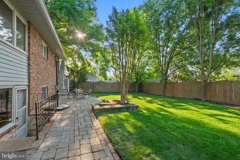 $979,000 | 2954 Viewpoint Road, Alexandria, VA 22314