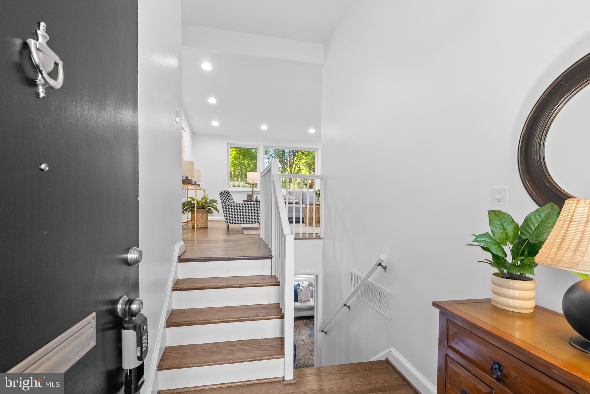 2954 Viewpoint Road Alexandria, VA 22314 - Photo 7 of 61