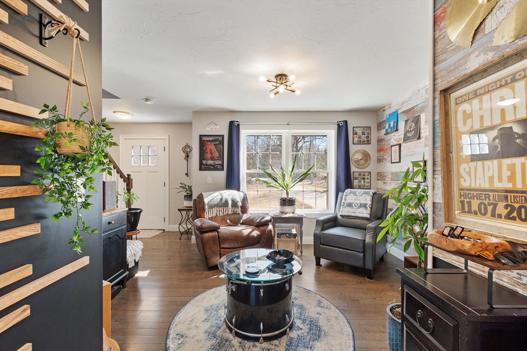 4 Brooks Road Templeton, MA 01436 - Photo 7 of 42