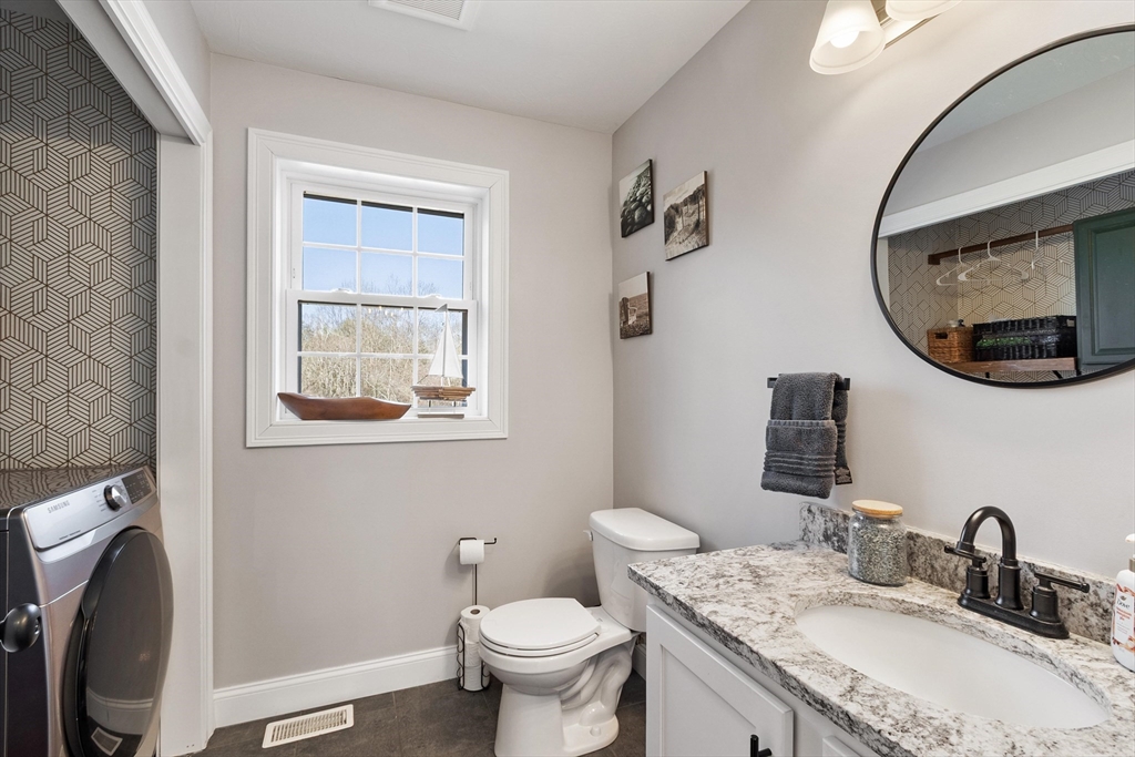 4 Brooks Road Templeton, MA 01436 - Photo 9 of 42