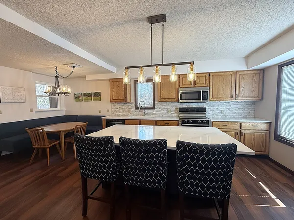 $349,900 | 1225 Eustace Drive, Dixon, IL 61021