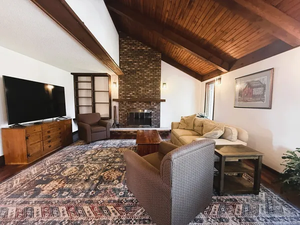 $349,900 | 1225 Eustace Drive, Dixon, IL 61021